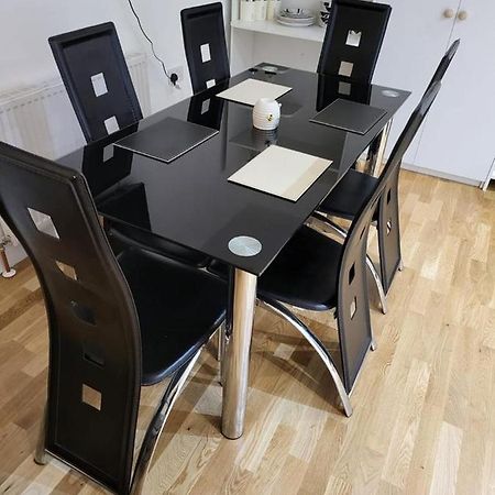 Fancy Basement Flat A Apartment London Luaran gambar