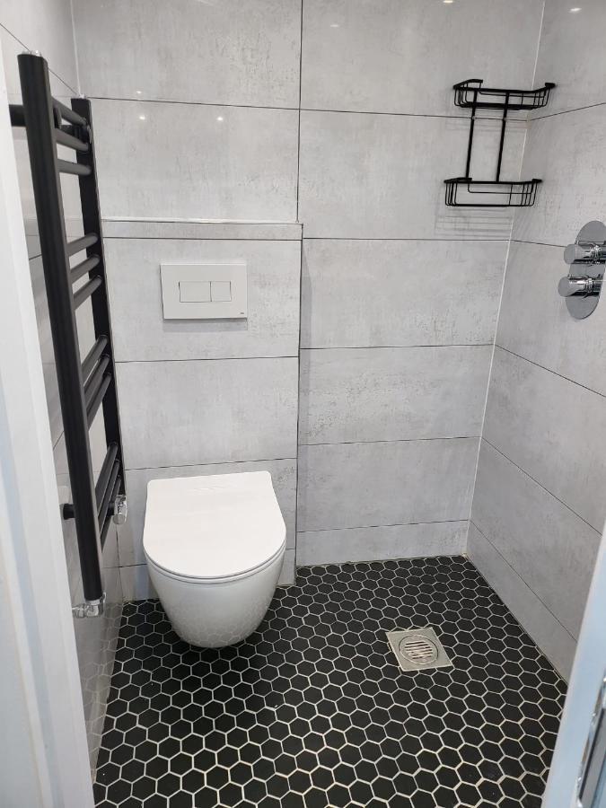 Fancy Basement Flat A Apartment London Luaran gambar