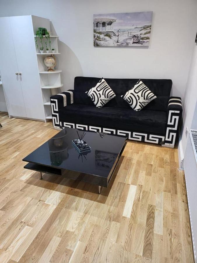 Fancy Basement Flat A Apartment London Luaran gambar