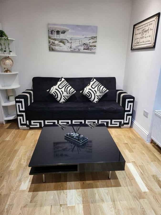 Fancy Basement Flat A Apartment London Luaran gambar