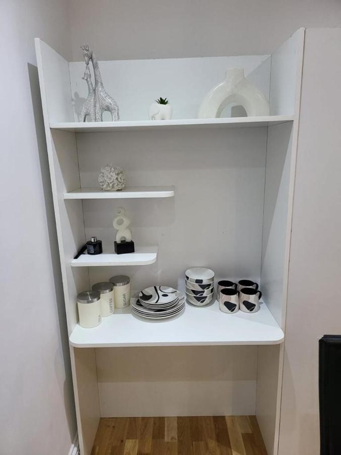 Fancy Basement Flat A Apartment London Luaran gambar