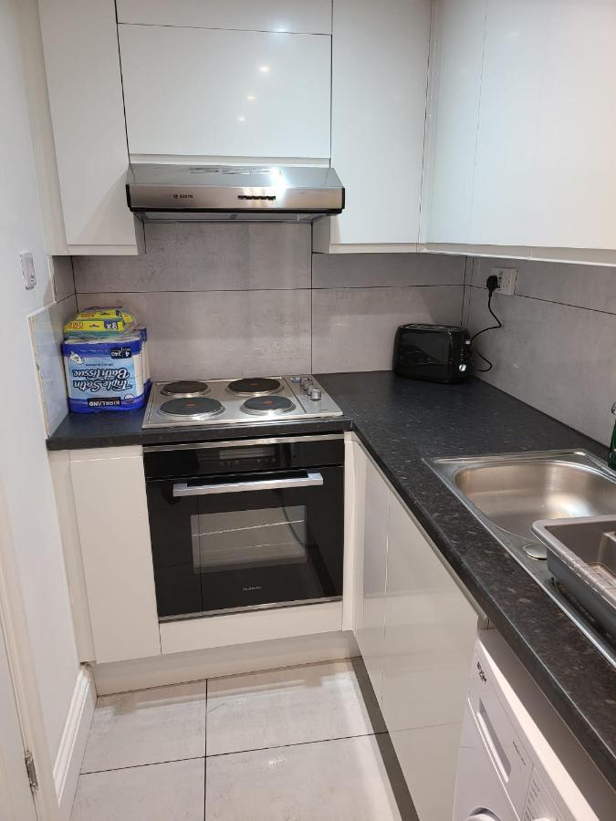 Fancy Basement Flat A Apartment London Luaran gambar